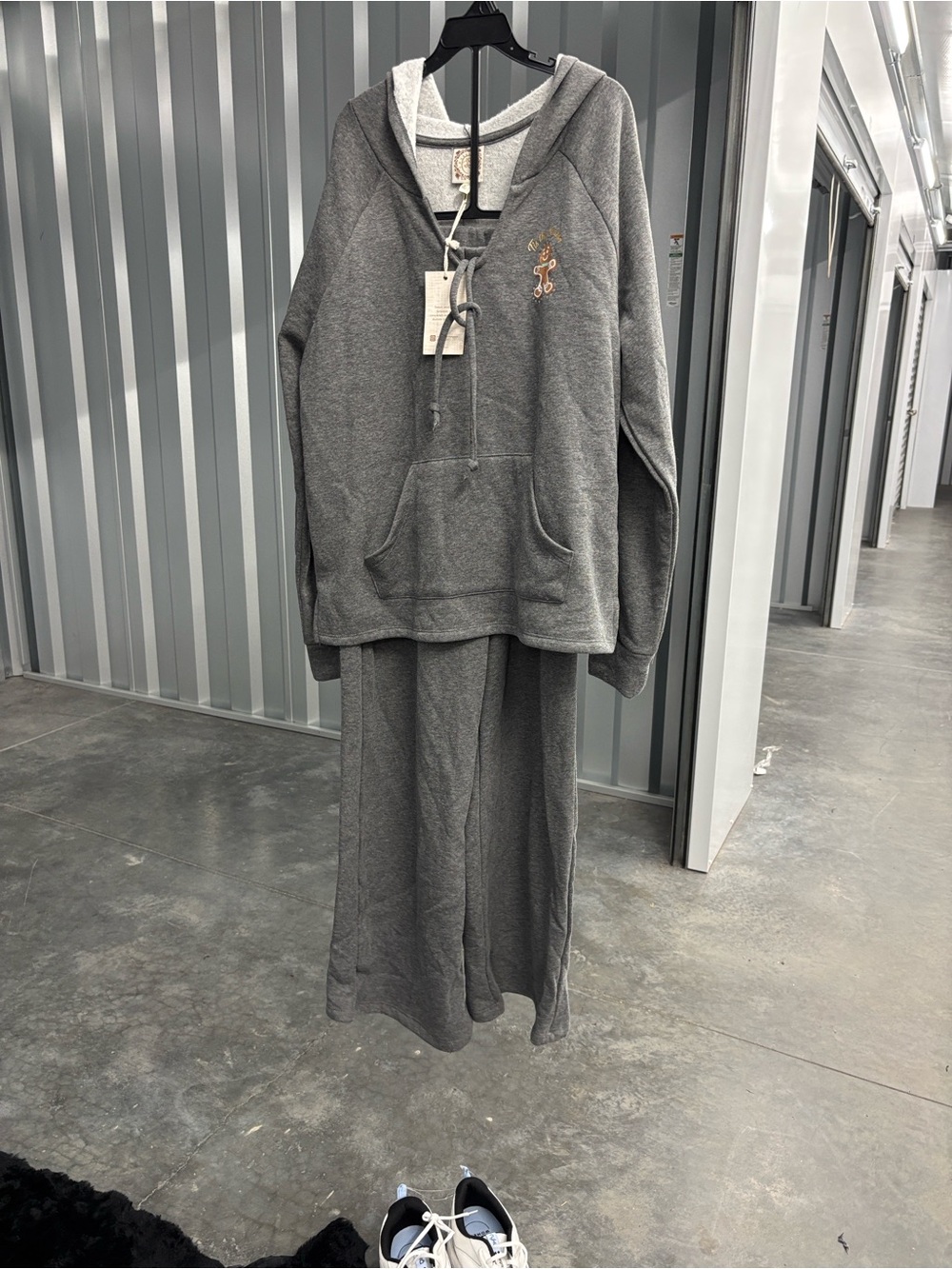 NWT Tru Self ‘Tis the Season Cozy Gray Lounge Hoodie & Wide-Leg Pants Christmas